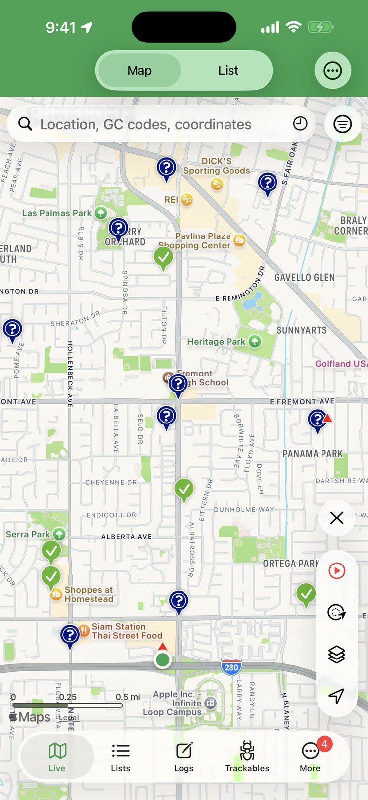 The Live map with Auto Load on — caches fill in as you pan, and the red play button shows it is active.